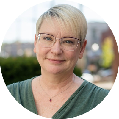 Julie Saunders